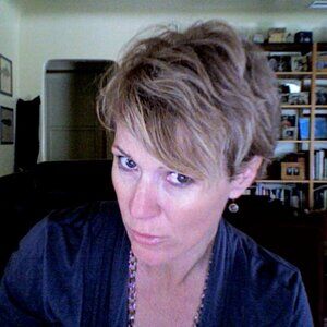 Meet your Posher, Angela